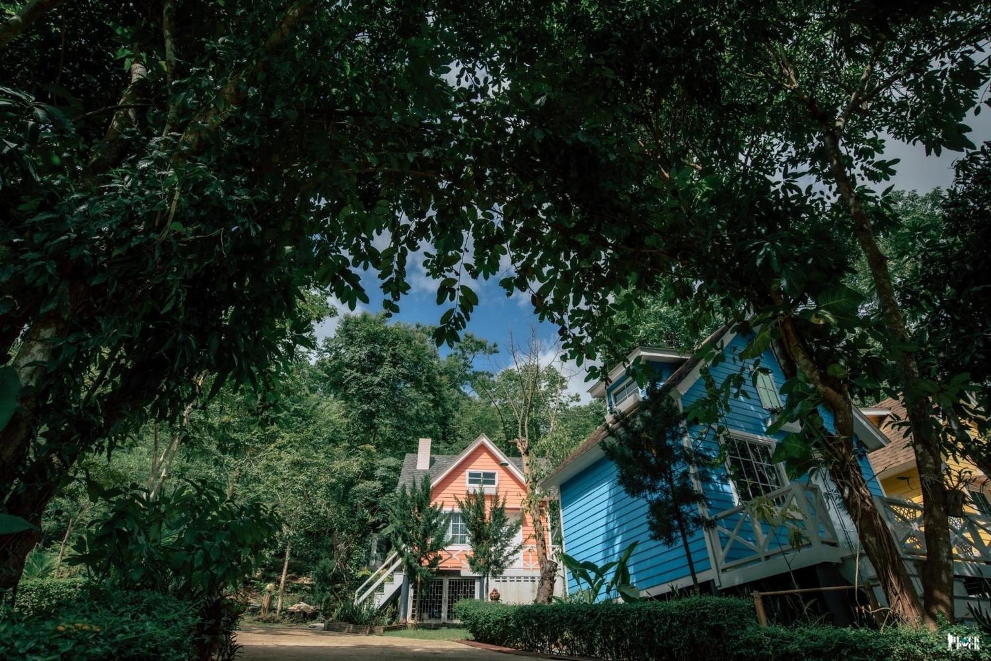 Suriyan Villa Erawan Kanchanaburi สุริยัน วิลล่า เอราวัณ กาญจนบุรี Tha Kradan Esterno foto
