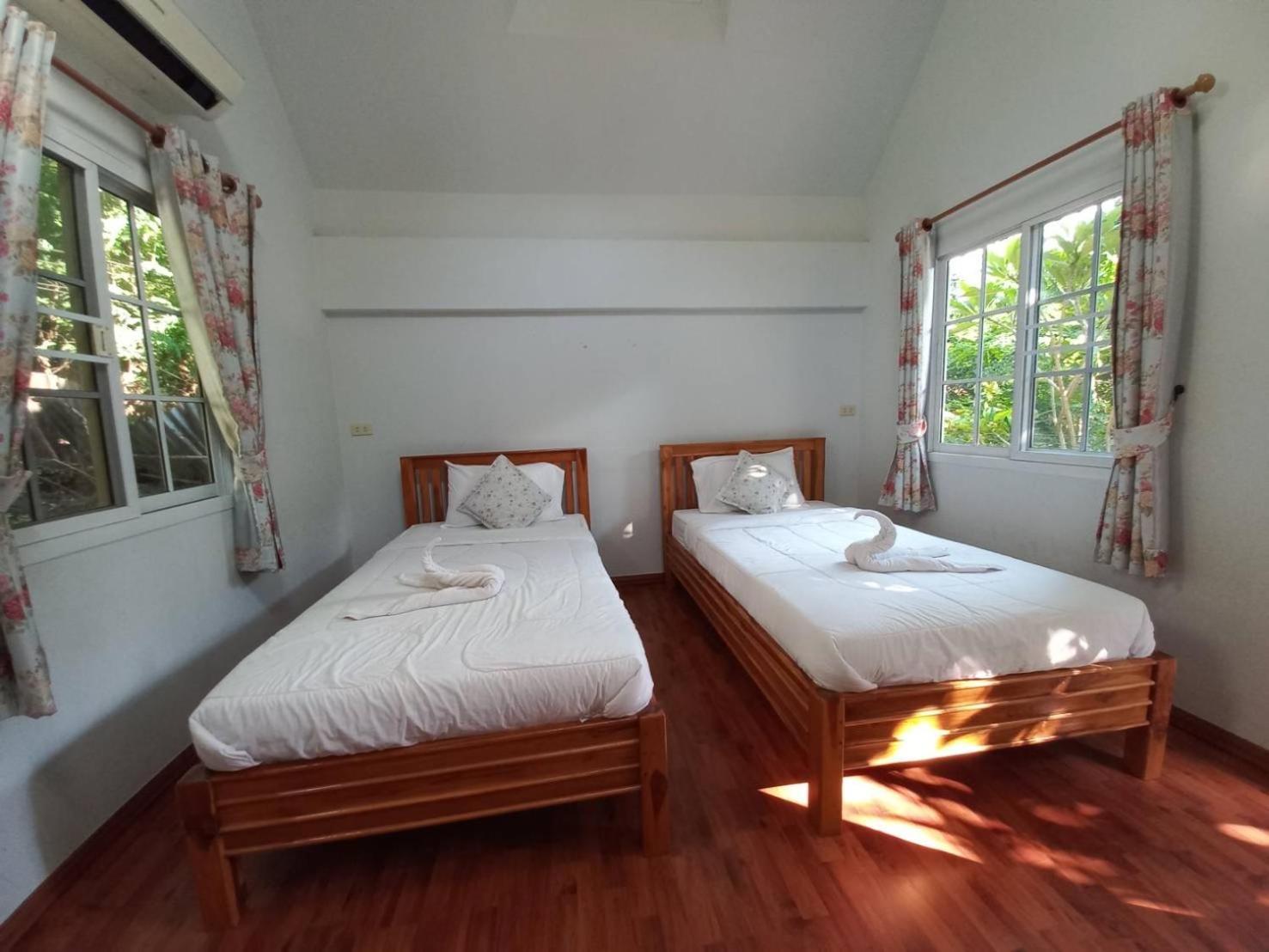Suriyan Villa Erawan Kanchanaburi สุริยัน วิลล่า เอราวัณ กาญจนบุรี Tha Kradan Esterno foto